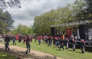 Hıdırellezi şenlik havasında kutladılar