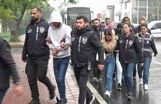 İcra takibi yalanıyla 200 kişiyi dolandıran şebekenin...