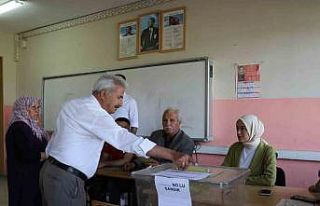 Iğdırlılar 2. tur için yeniden sandık başında