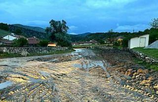 İki gün üst üste sel baskını yaşanan köyde...