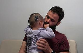 İlk kez biyonik kulak ile duymaya başladılar