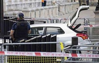 İngiltere’de Başbakanlık Ofisi’nin bulunduğu...