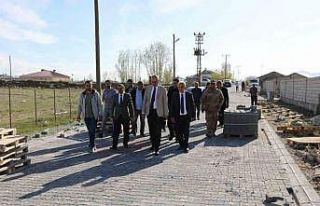 İpekyolu Belediyesinden 100 bin metrekare kilit taşı...