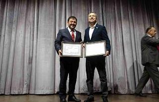 Isparta milletvekilleri mazbatalarını aldı