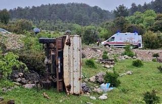 Isparta’da kamyonet şarampole yuvarlandı: 1 ölü,...