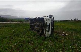 Isparta’da minibüs devrildi: 1 ölü, 5 yaralı
