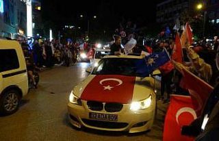 Isparta’da seçim zaferi coşkuyla kutlandı