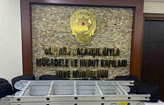 İstanbul’da minibüste 15 kaçak göçmen yakalandı