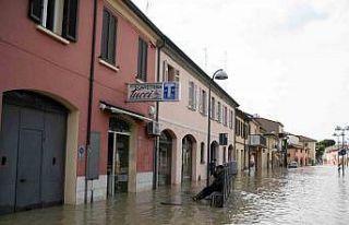 İtalya’daki sel felaketinde can kaybı 13’e yükseldi