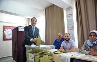 İYİ Parti Sözcüsü Zorlu oyunu kullandı