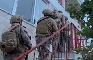 İzmir’de büyük uyuşturucu temizliği: 52 tutuklama