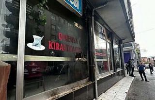 İzmir’de kıraathaneye molotoflu saldırı