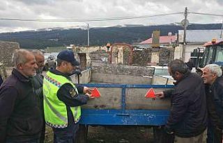 Jandarmadan reflektör uyarısı