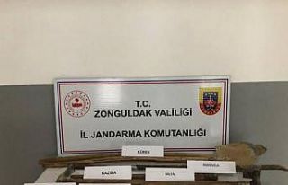 Kaçak kazı yapan 4 şahıs suçüstü yakalandı