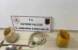 Kaçak kazı yapan şahıs jandarmaya yakalandı