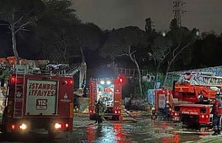 Kağıthane’de hurdalıkta yangın