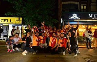 Kahramanmaraş’ta Galatasaray taraftarları şampiyonluğu...