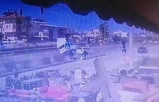 Karayolunda korku dolu anlar: Çarptı, savruldu,...