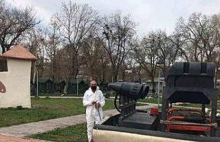 Kars Belediyesi ilaçlama çalışması yapıyor