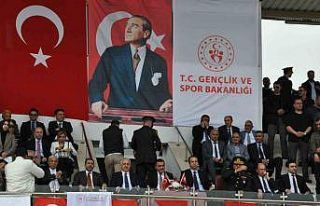 Kars Şehir Stadyumu’nda bayram coşkusu