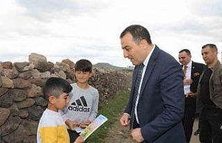Kars Valisi Öksüz, Digor’da bir takım ziyaretlerde...