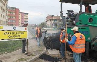 Kars’ta BSK asfalt yol yapım çalışması sürüyor
