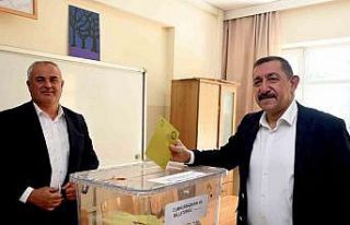 Kastamonu Belediye Başkanı Vidinlioğlu oyunu kullandı