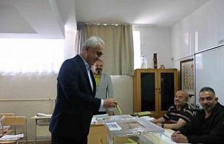 Kastamonu Valisi Avni Çakır oyunu kullandı