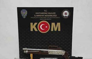 Kastamonu’da kaçak silah operasyonu: 2 gözaltı