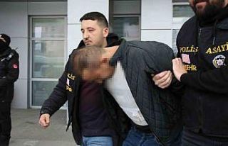 Katil zanlısı kendisini “Silah kendiliğinden...