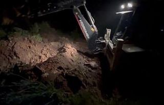 Kayıp kadın dağ taş aranıyor