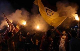 Kayseri’de halaylı kutlama