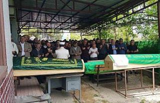 Kazada ölen çift toprağa verildi