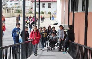 Kendileri küçük yürekleri büyük çocuklar