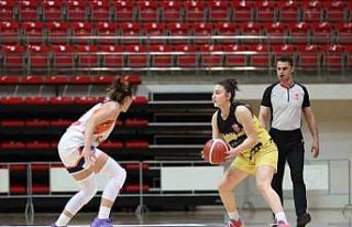 Kepez’in potadaki sultanları zirve yarışında