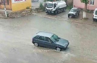 Kırıkkale’de dolu ve sağanak etkili oldu