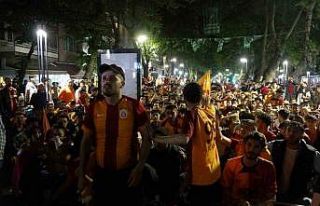 Kocaeli’de Galatasaraylılar şampiyonluğu coşkuyla...