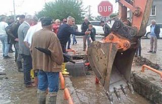 Koçarlı Yeniköy’ü ikinci kez sel vurdu