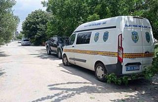 Komşu kavgasında karı koca tabancayla vuruldu