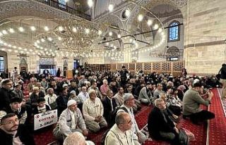 Konya’dan ilk hac kafilesi dualarla uğurlandı