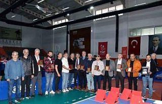 Köyceğiz’de Veteran Masa Tenisi sporcuları hünerlerini...