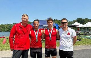 Köyceğizli kanocu Karahan ve Şahin Slovakya’dan...