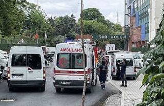 Küçükçekmece’de bir özel okulda deney sırasında...