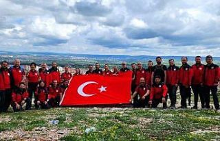 Kütahya MEB-AKUB ekibinden doğa yürüyüşü