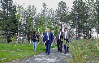 Kütahya Millet Bahçesi’nde incelemelerde bulundu