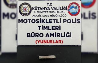 Kütahya’da Yunus Timlerince bir şahsın üst aramasında...