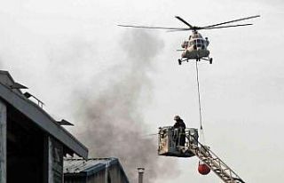 Lüks yat ve teknelerin bulunduğu tersane yangını...