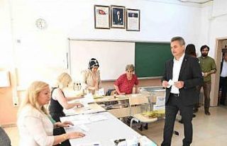 Mamak ikinci tur için sandık başında