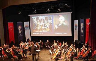 Marmaris’te “Bahar Konseri” dinleyicileriyle...