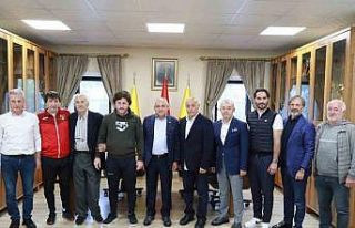 Mehmet Büyükekşi’den İstanbulspor’a ziyaret